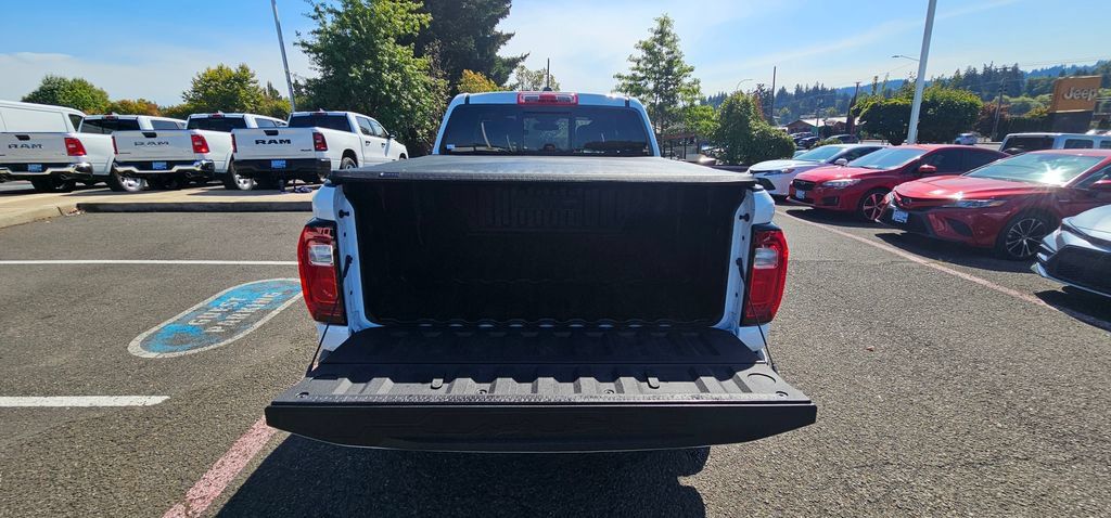 Used 2023 GMC Canyon Elevation w/ Elevation Premium Package AWD/4WD image 19