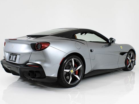 Certified 2023 Ferrari Portofino M RWD image 10