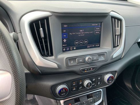 Certified 2024 GMC Terrain SLE w/ Driver Convenience Package AWD/4WD image 13
