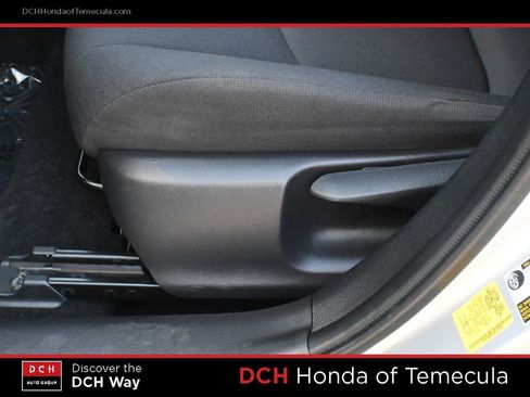 Used 2021 Toyota Corolla LE FWD image 17