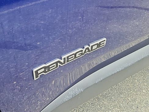 Used 2016 Jeep Renegade Latitude w/ Cold Weather Group AWD/4WD image 13