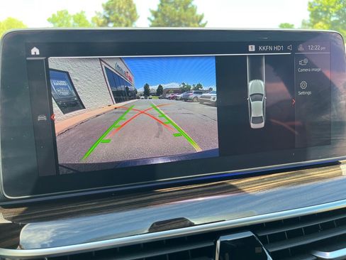 Used 2021 BMW 530i xDrive w/ Convenience Package image 19