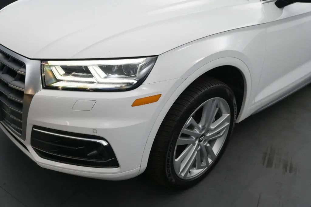 Used 2018 Audi Q5 Prestige w/ Prestige Package AWD/4WD image 10