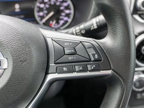 Certified 2023 Nissan Sentra SV FWD image 24