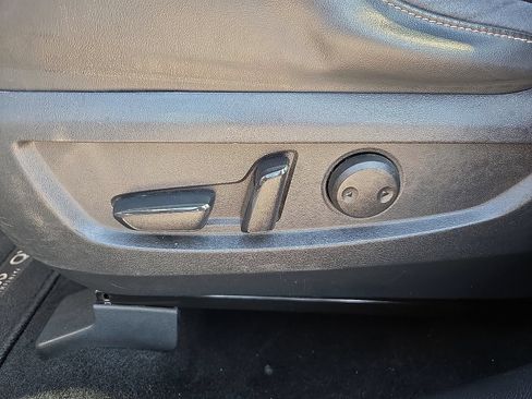 Used 2021 INFINITI QX50 Luxe AWD/4WD image 15