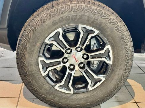 Certified 2024 GMC Canyon AT4 w/ Canyon Safety Plus Package image 16