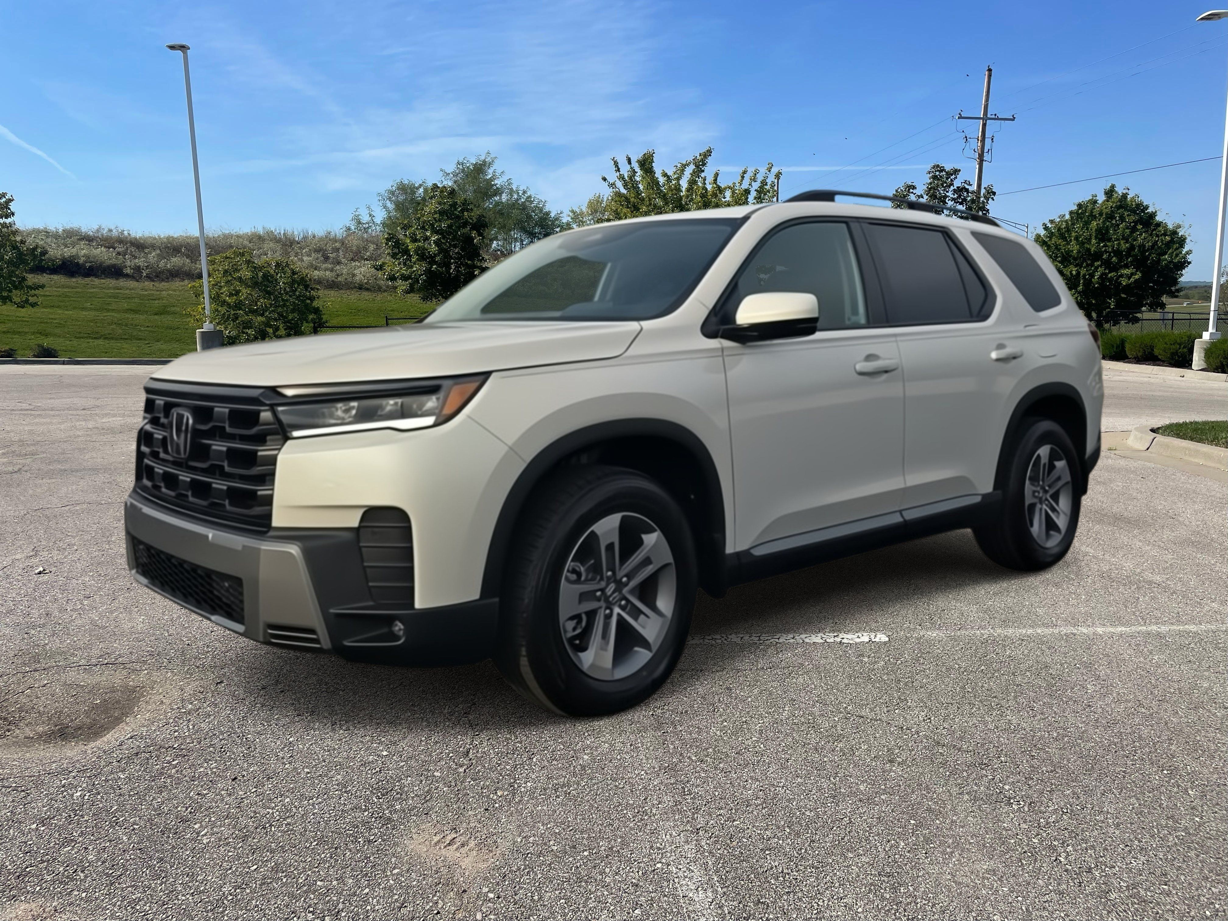 New 2026 Honda Pilot EX-L image 1