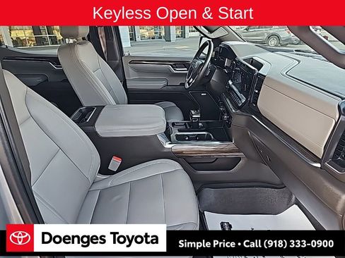 Used 2023 Chevrolet Silverado 1500 LT Trail Boss w/ LT Trail Boss Premium Package image 17