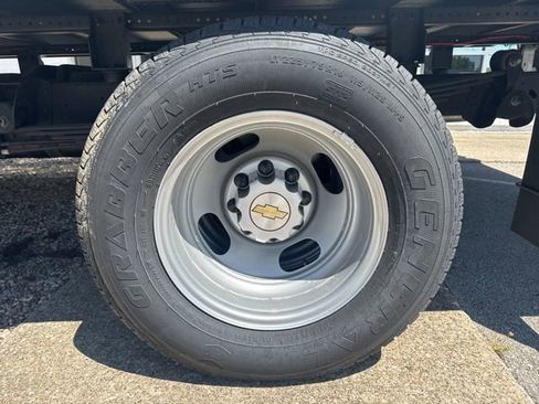 New 2025 Chevrolet Express 3500 w/ Power Convenience Package RWD image 29