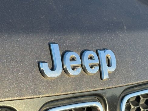 Used 2019 Jeep Compass Limited image 2