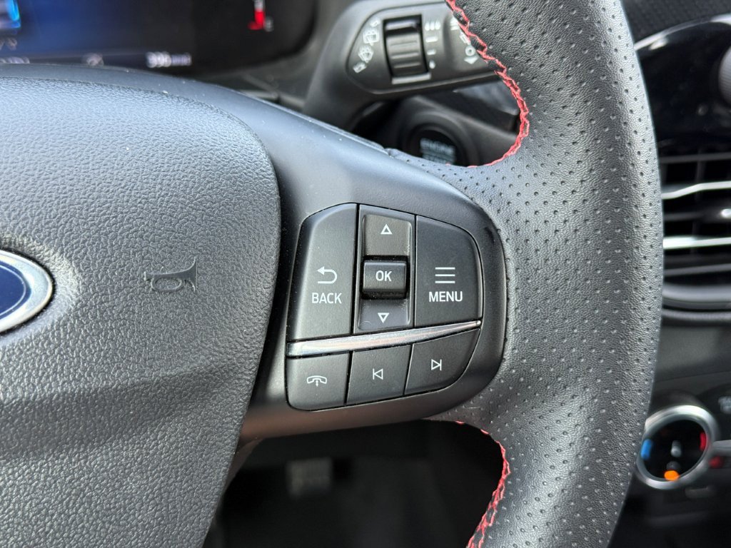 Used 2025 Ford Escape ST-Line Select AWD/4WD image 33