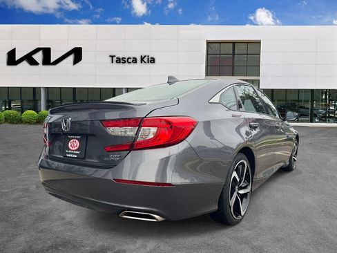 Used 2018 Honda Accord Sport image 4