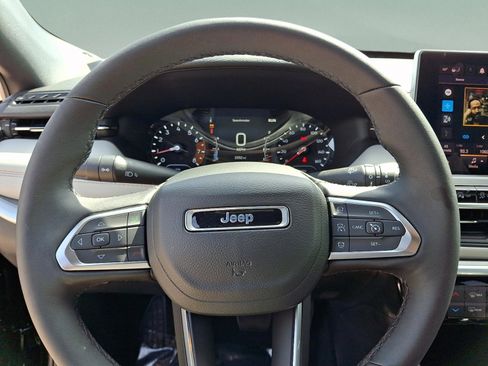 Certified 2024 Jeep Compass Limited AWD/4WD image 18