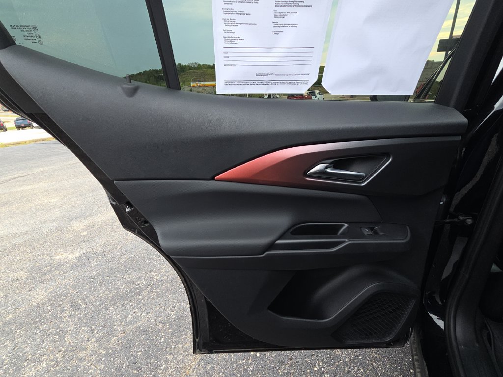 Used 2025 Chevrolet Equinox EV RS w/ Convenience Package II FWD image 27