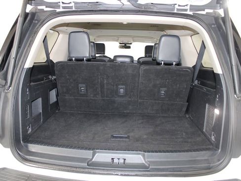 Certified 2024 Ford Expedition Max XLT image 16