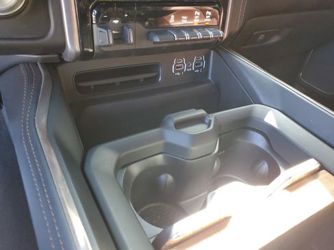 Used 2020 RAM 1500 Limited image 37