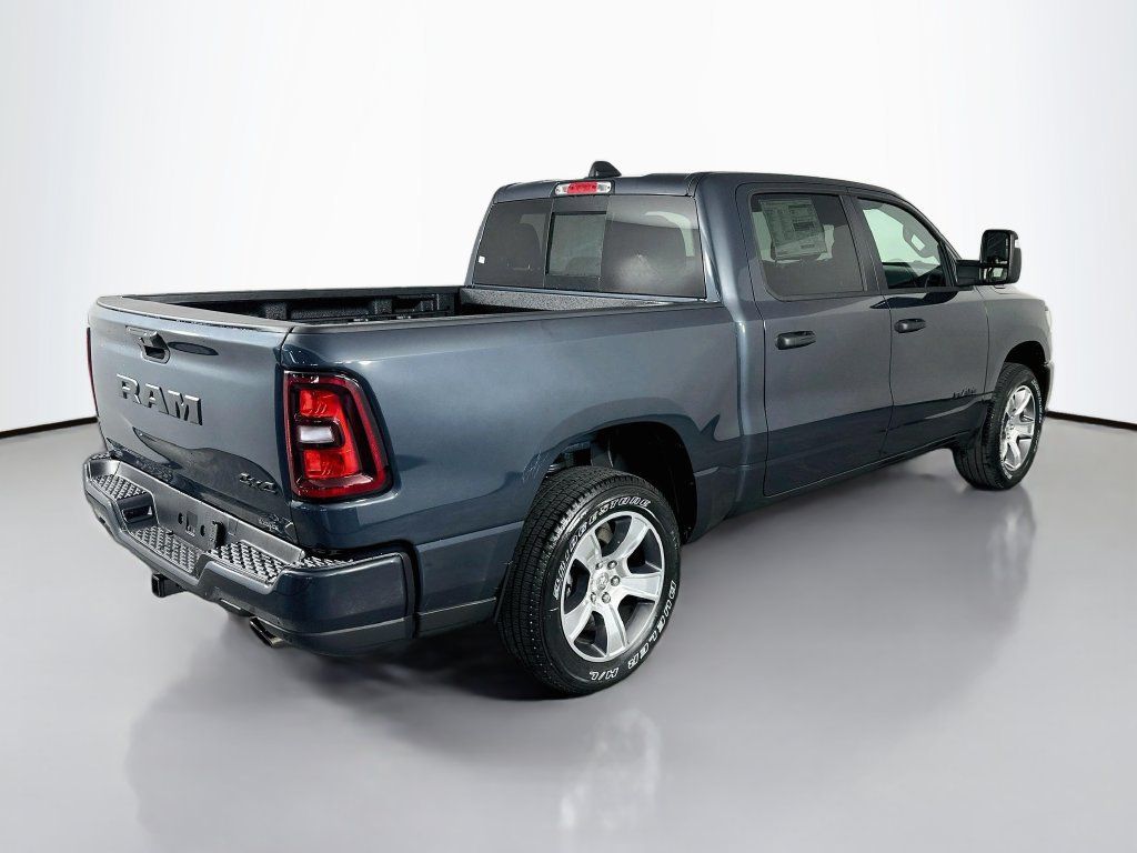New 2026 RAM 1500 Express AWD/4WD image 7
