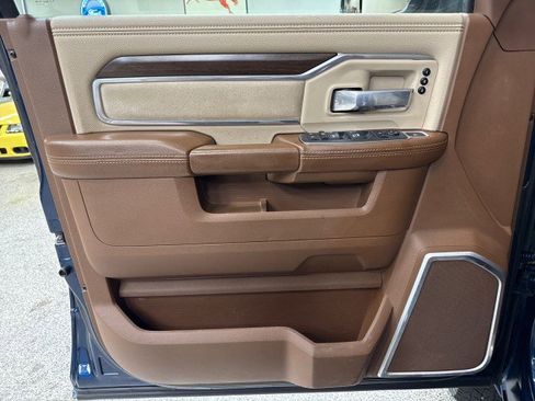 Used 2022 RAM 3500 Laramie image 23