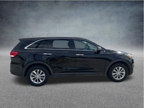Used 2016 Kia Sorento L FWD image 7