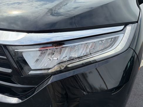 Certified 2023 Honda Odyssey Touring image 9