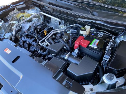 Used 2022 Mitsubishi Outlander ES image 3