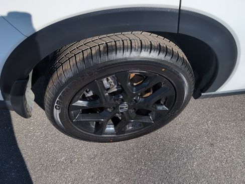 Used 2024 Honda HR-V Sport image 10