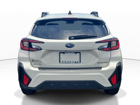 Used 2024 Subaru Crosstrek 2.0i Premium AWD/4WD image 5