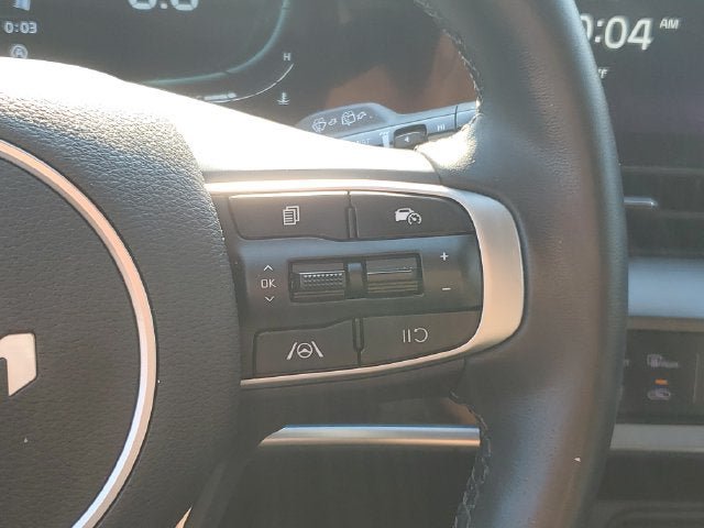 Used 2025 Kia Sportage EX FWD image 32