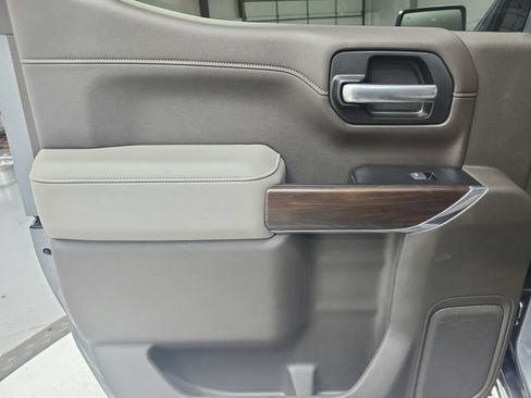 Used 2019 GMC Sierra 1500 SLT w/ SLT Premium Plus Package AWD/4WD image 46