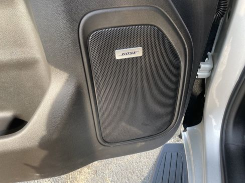 Certified 2020 GMC Sierra 1500 SLT w/ SLT Premium Plus Package image 16