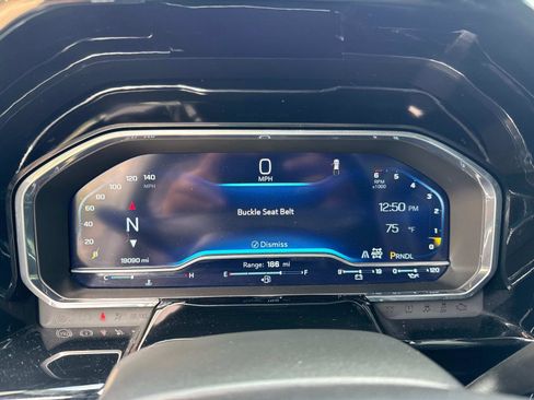 Used 2023 Chevrolet Silverado 1500 RST w/ Z71 Off-Road Package image 28