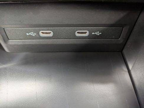 Certified 2025 Volkswagen Atlas Peak Edition SE image 26