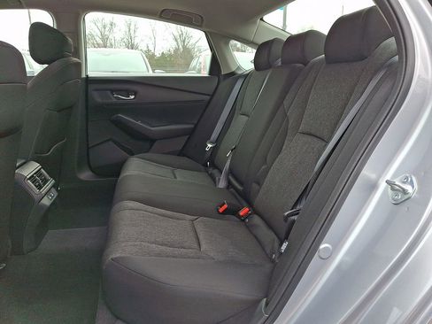 Used 2025 Honda Accord SE image 10