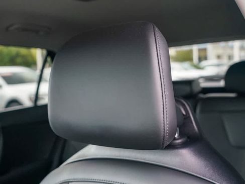Certified 2025 Kia Niro EX FWD image 24