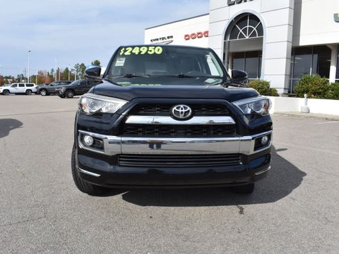 Used 2017 Toyota 4Runner Limited image 4