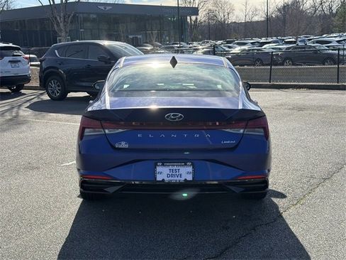 Certified 2023 Hyundai Elantra Limited image 6