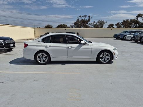 Used 2018 BMW 330e RWD image 4