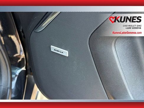 Used 2024 GMC Yukon Denali AWD/4WD image 25