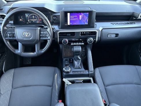 Used 2025 Toyota Tacoma SR5 image 13