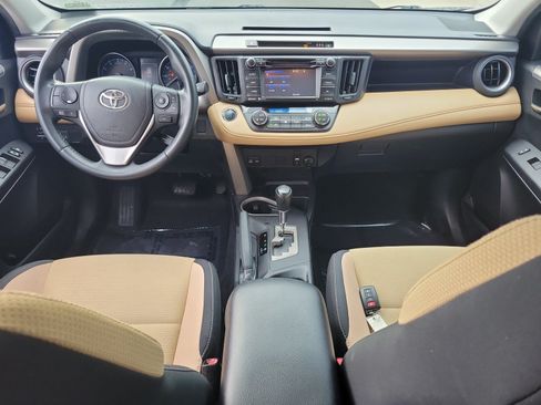 Used 2018 Toyota RAV4 XLE FWD image 29
