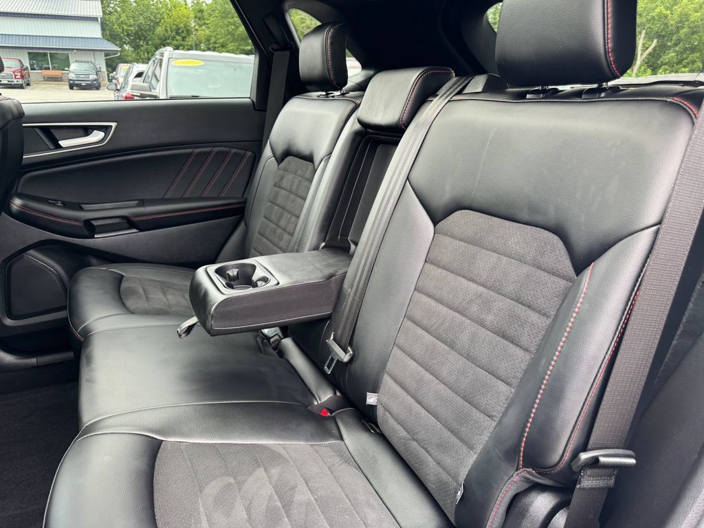 Used 2024 Ford Edge ST-Line AWD/4WD image 36