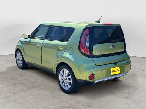 Used 2017 Kia Soul + FWD image 7