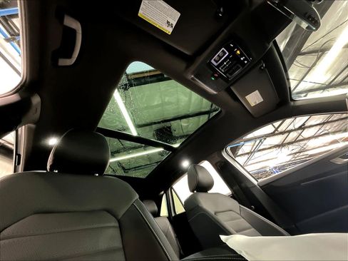 New 2026 Volkswagen Atlas Cross Sport SEL image 29