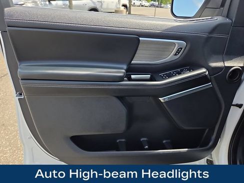 Used 2025 Ford Expedition Platinum AWD/4WD image 16
