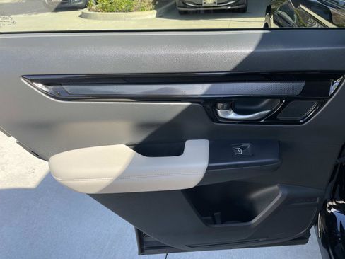 Certified 2023 Honda CR-V EX-L image 18