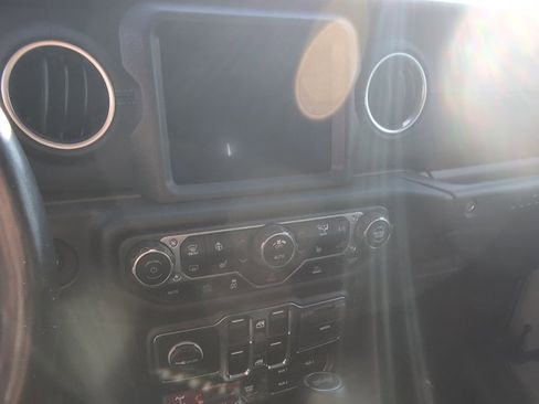 Used 2022 Jeep Wrangler Unlimited Rubicon 4xe w/ Cold Weather Group image 9