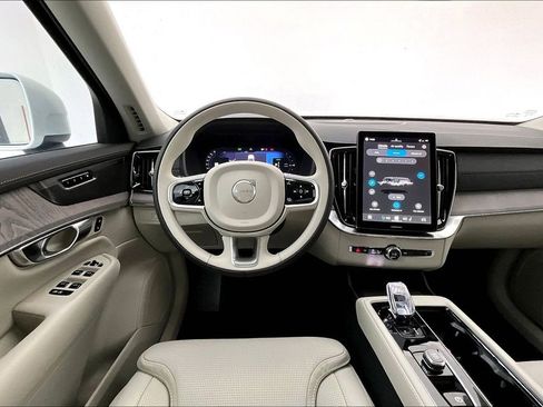 New 2026 Volvo XC90 T8 Ultra w/ Protection Package Premier image 20