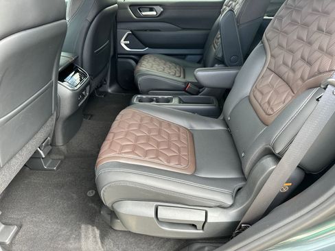 New 2026 Nissan Armada Platinum Reserve image 24