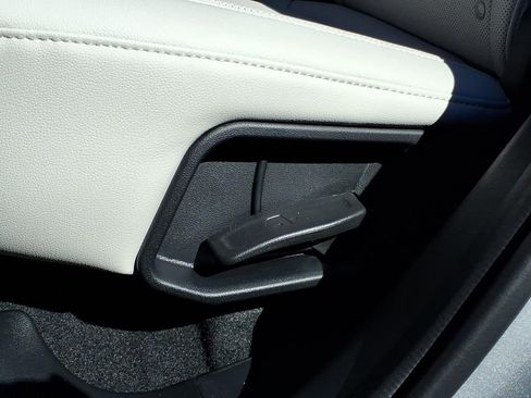 New 2026 Hyundai Tucson SE image 12