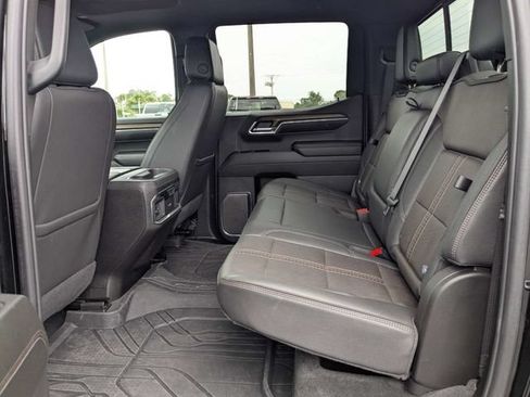 Used 2024 Chevrolet Silverado 1500 High Country w/ High Country Premium Package AWD/4WD image 13